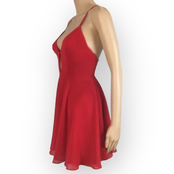 Bebe Cross Back Chiffon Skater Dress Red Size 6 NWT - Picture 8 of 12